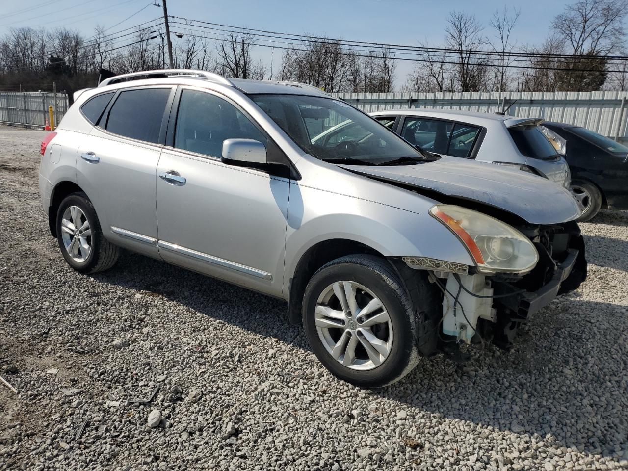 2013 Nissan Rogue - Image 4