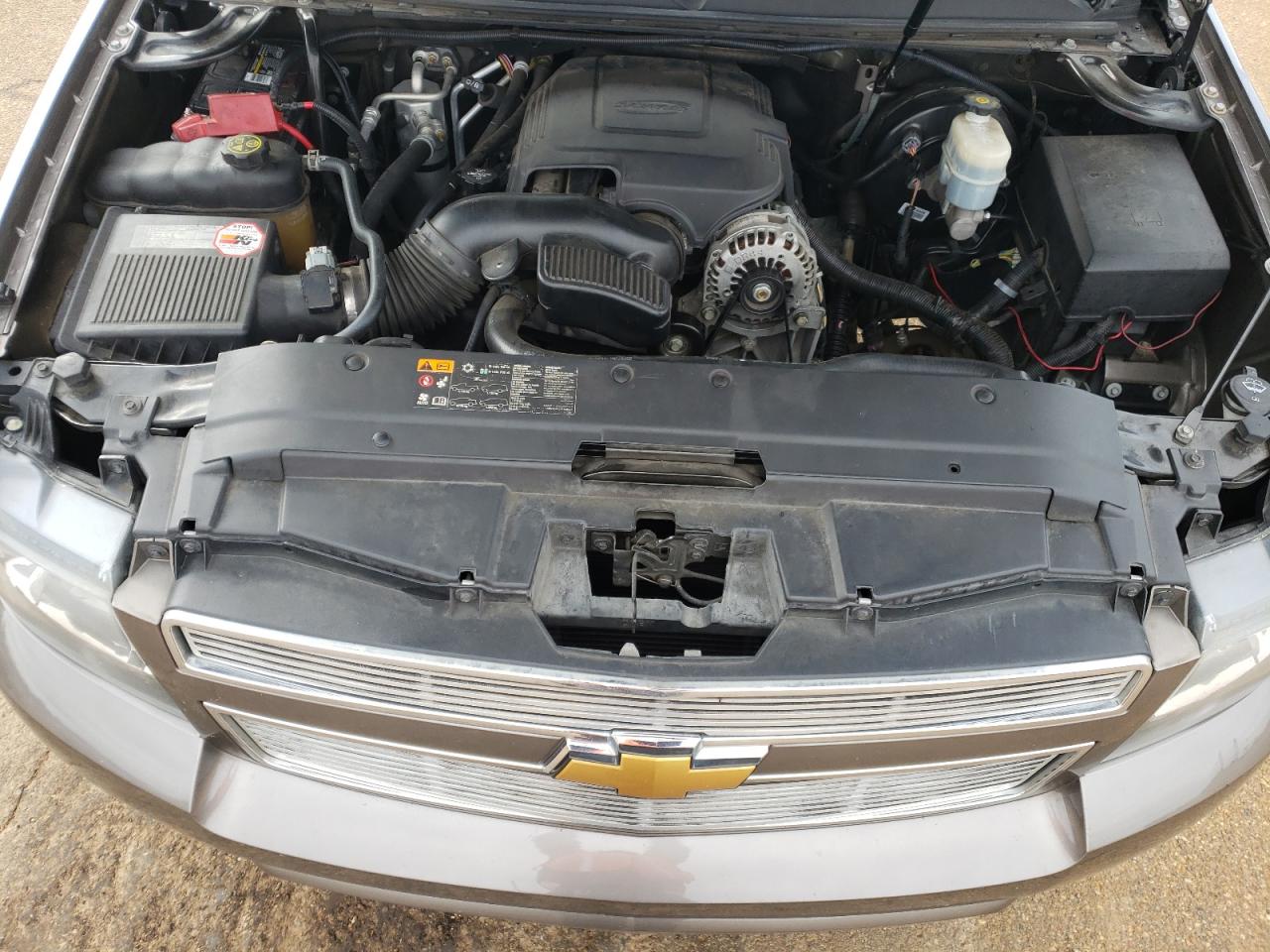 2012 Chevrolet Tahoe - Image 12