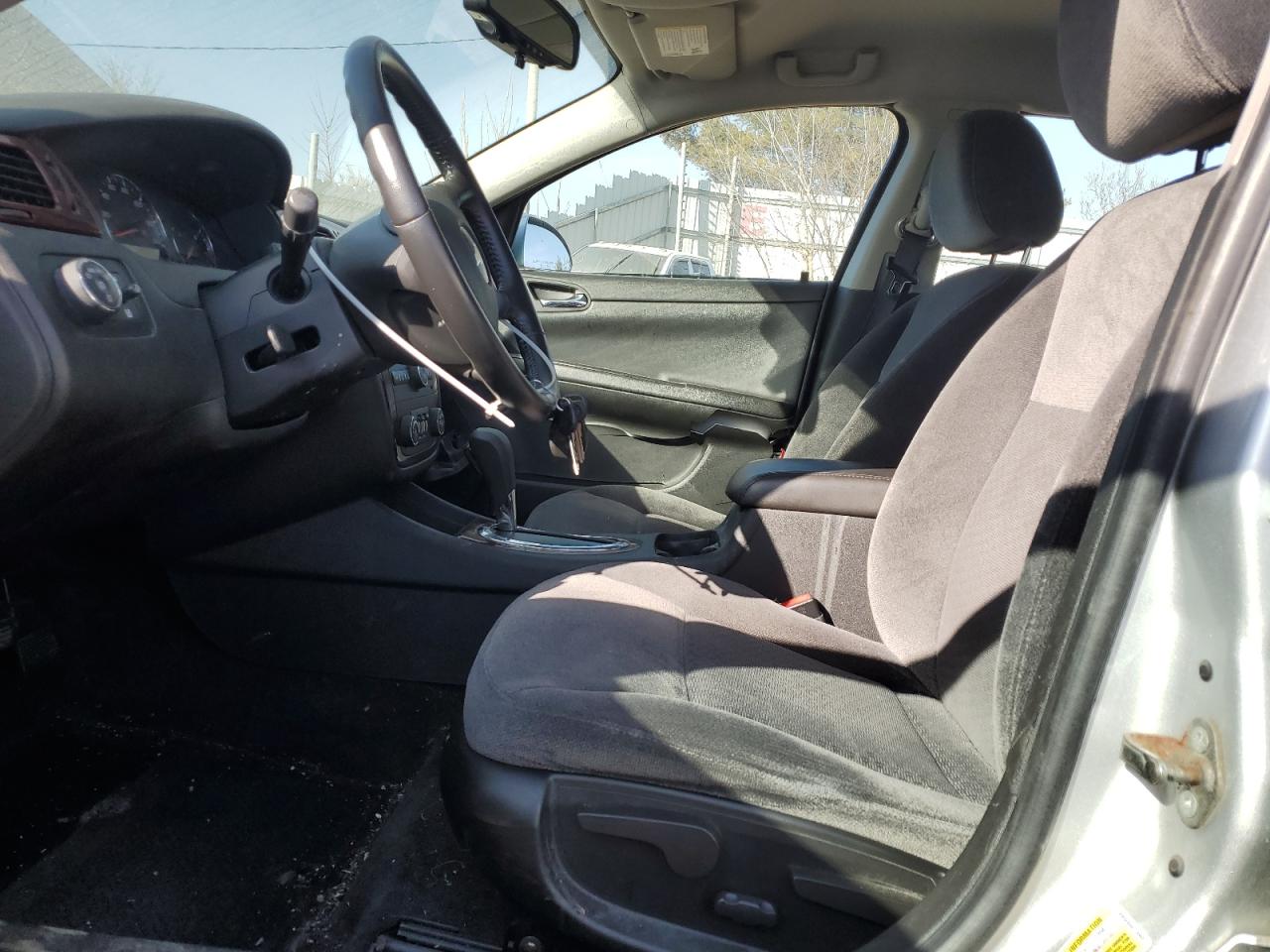 2010 Chevrolet Impala - Image 7