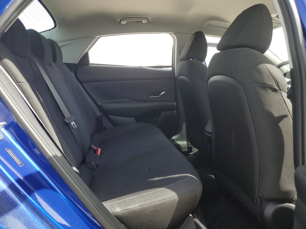 2021 Hyundai Elantra - Image 10