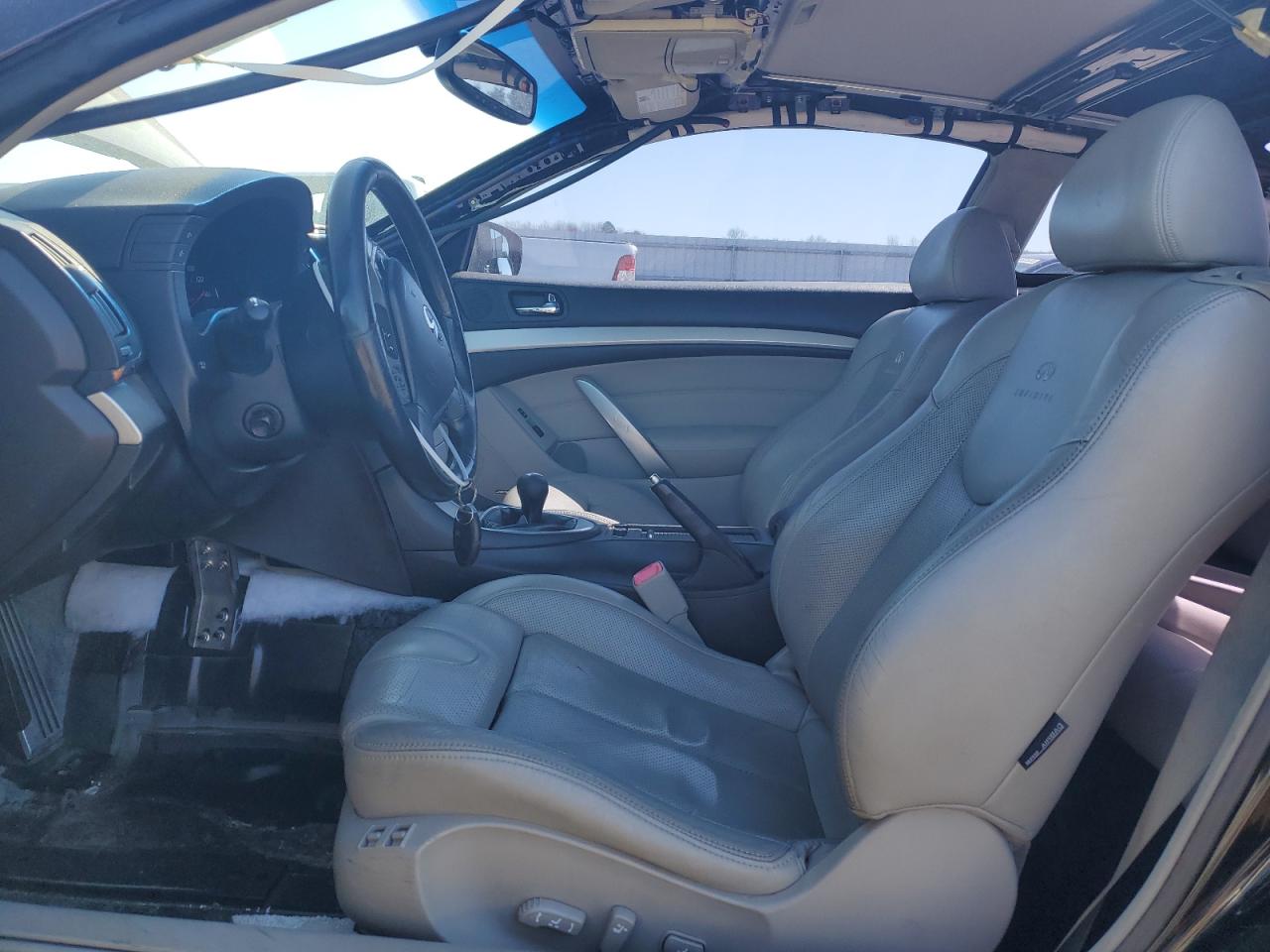2009 Infiniti G - Image 7