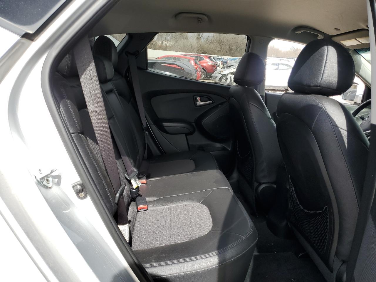 2013 Hyundai Tucson - Image 11
