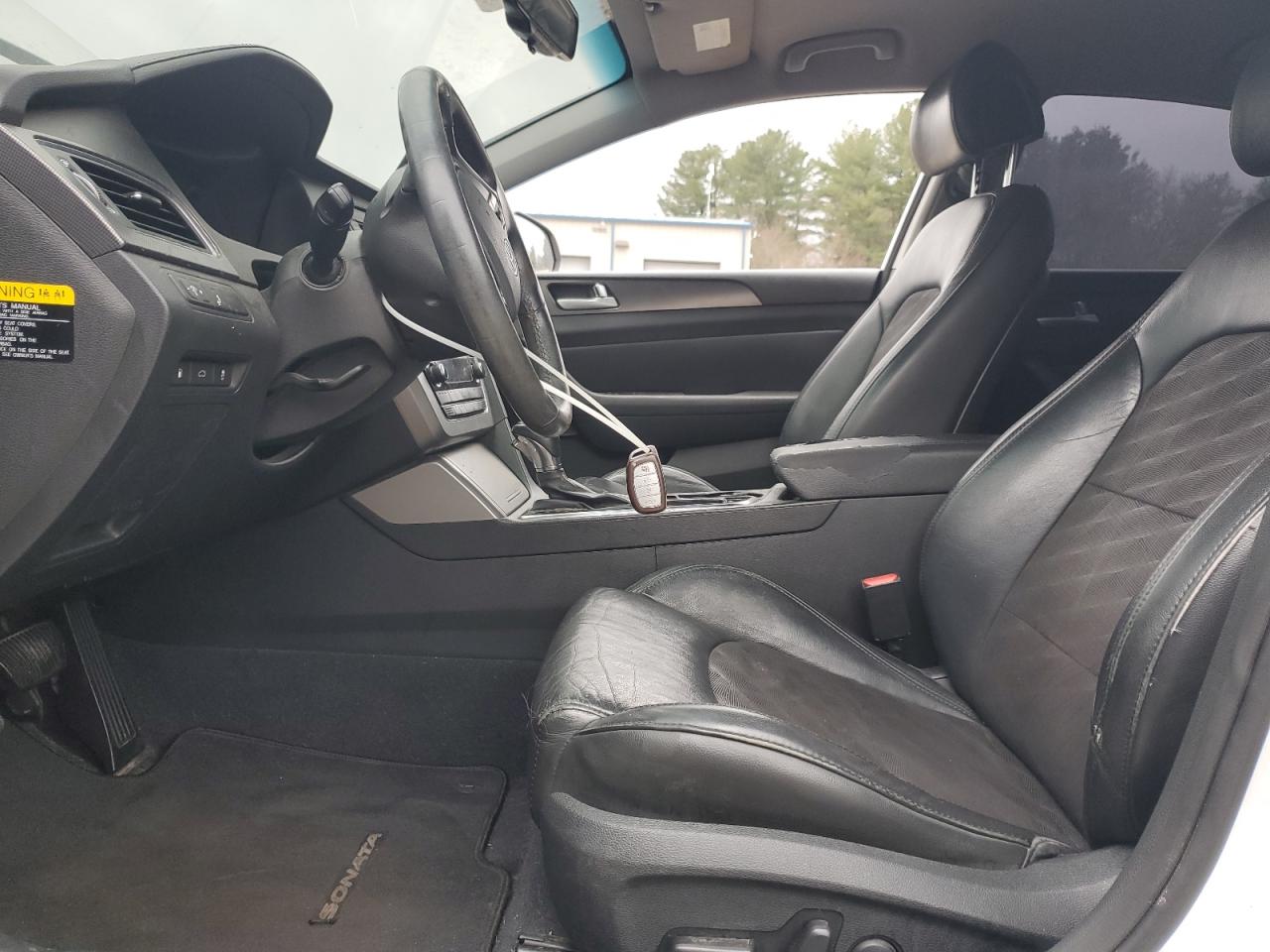 2015 Hyundai Sonata - Image 7