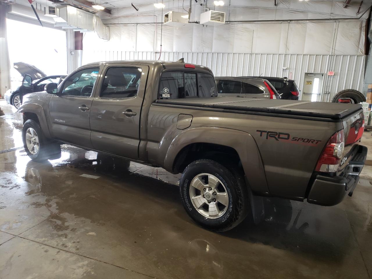 2014 Toyota Tacoma - Image 2