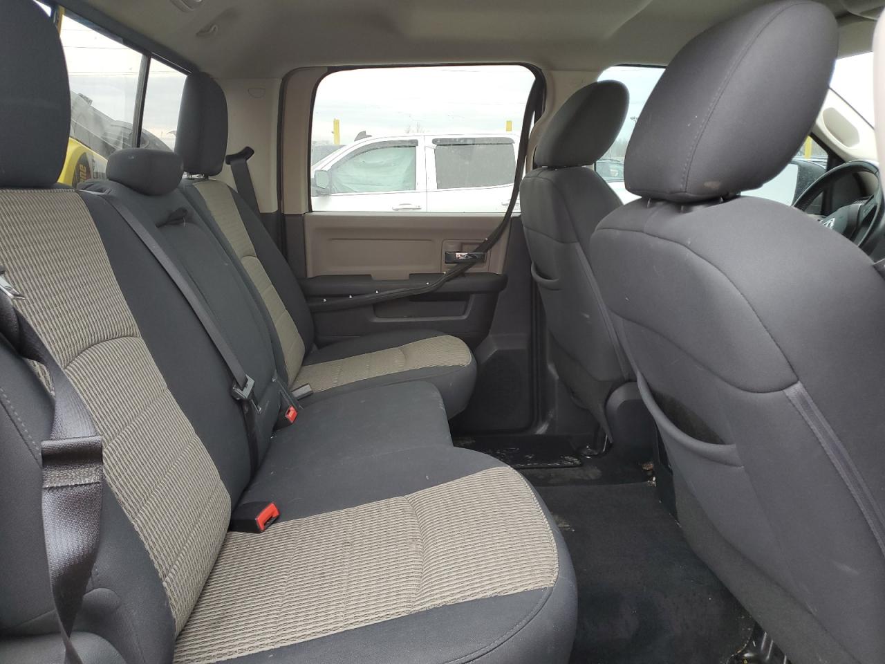 2012 Dodge RAM - Image 10