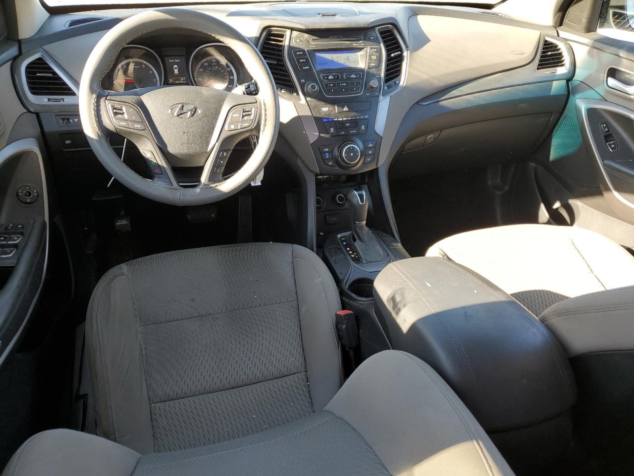 2016 Hyundai Santa Fe - Image 8