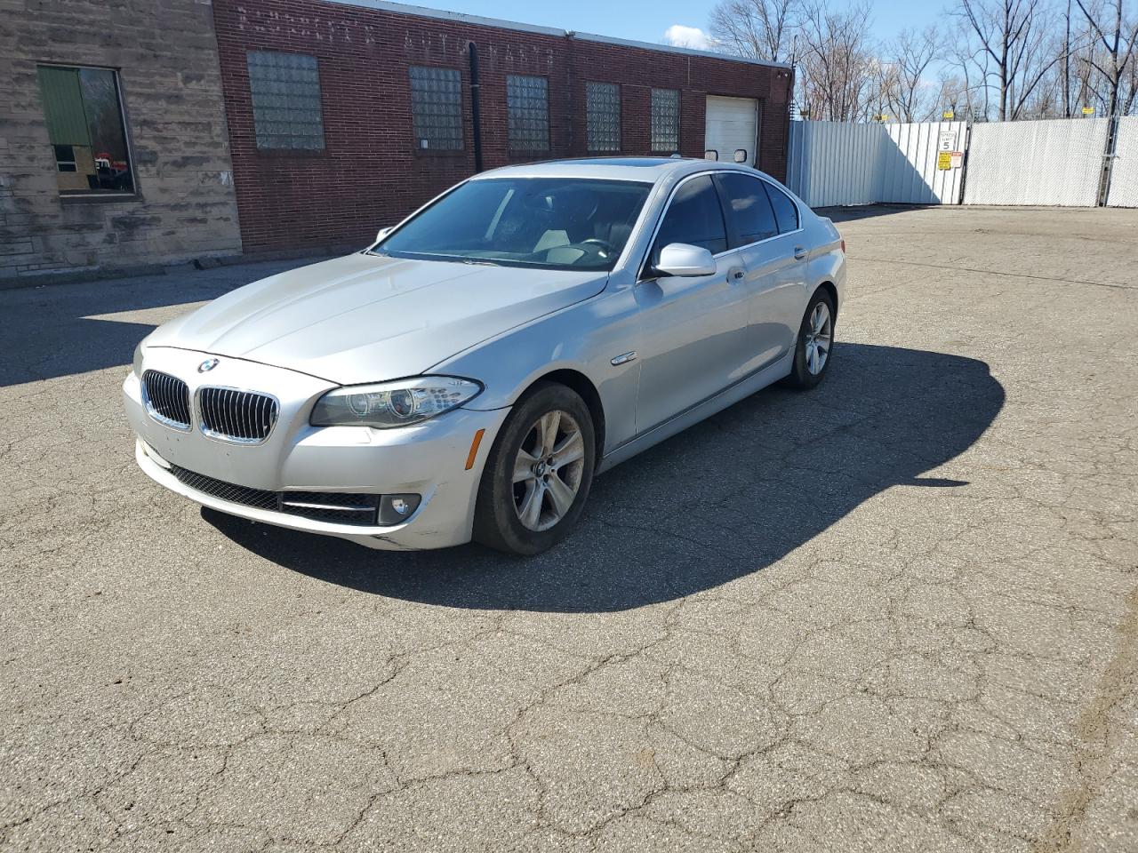 2013 Bmw 528 Xi de vânzare în New Britain, CT - Minor Dent/Scratches