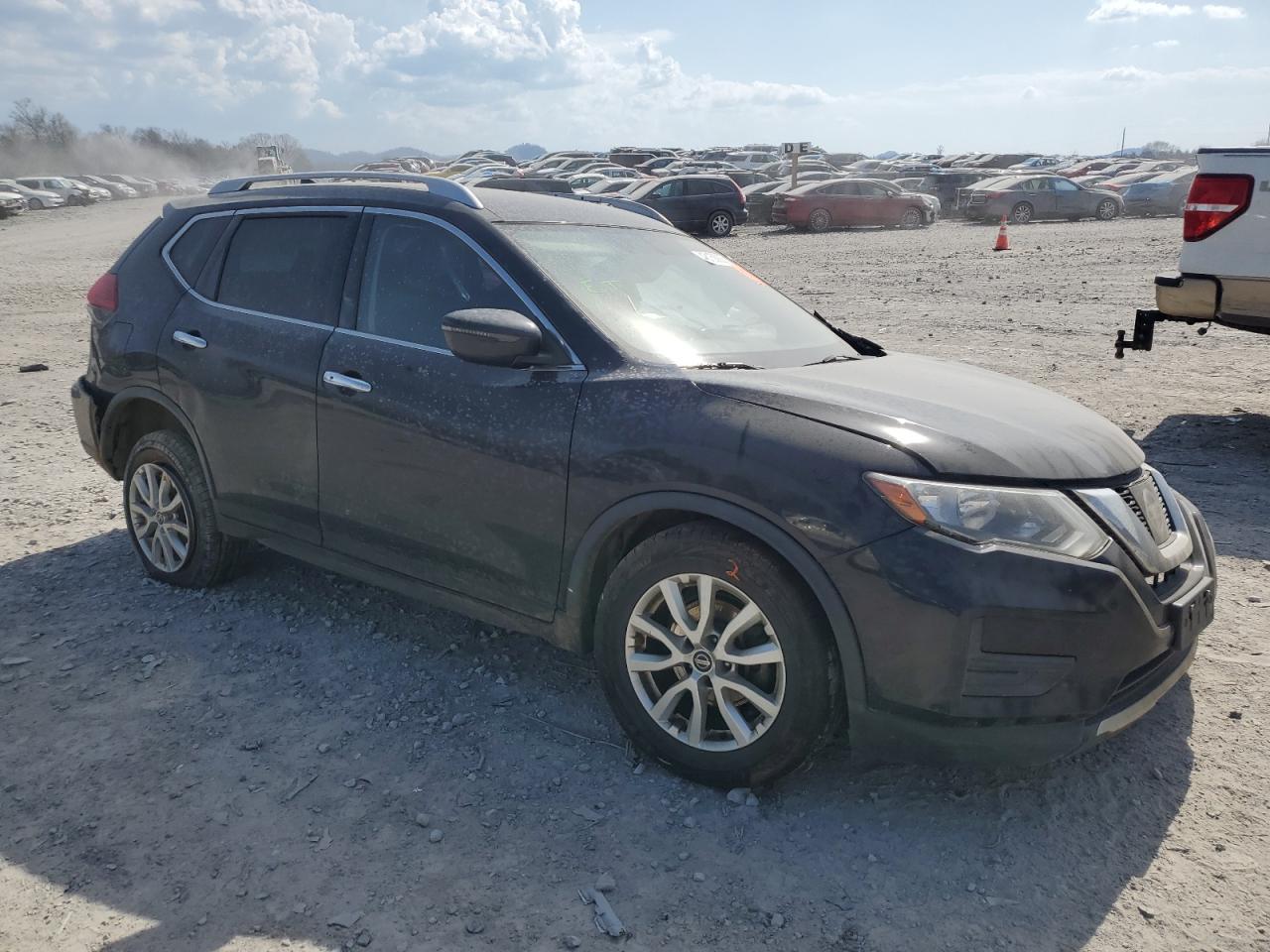 JN8AT2MV3HW270186 NISSAN ROGUE 2017