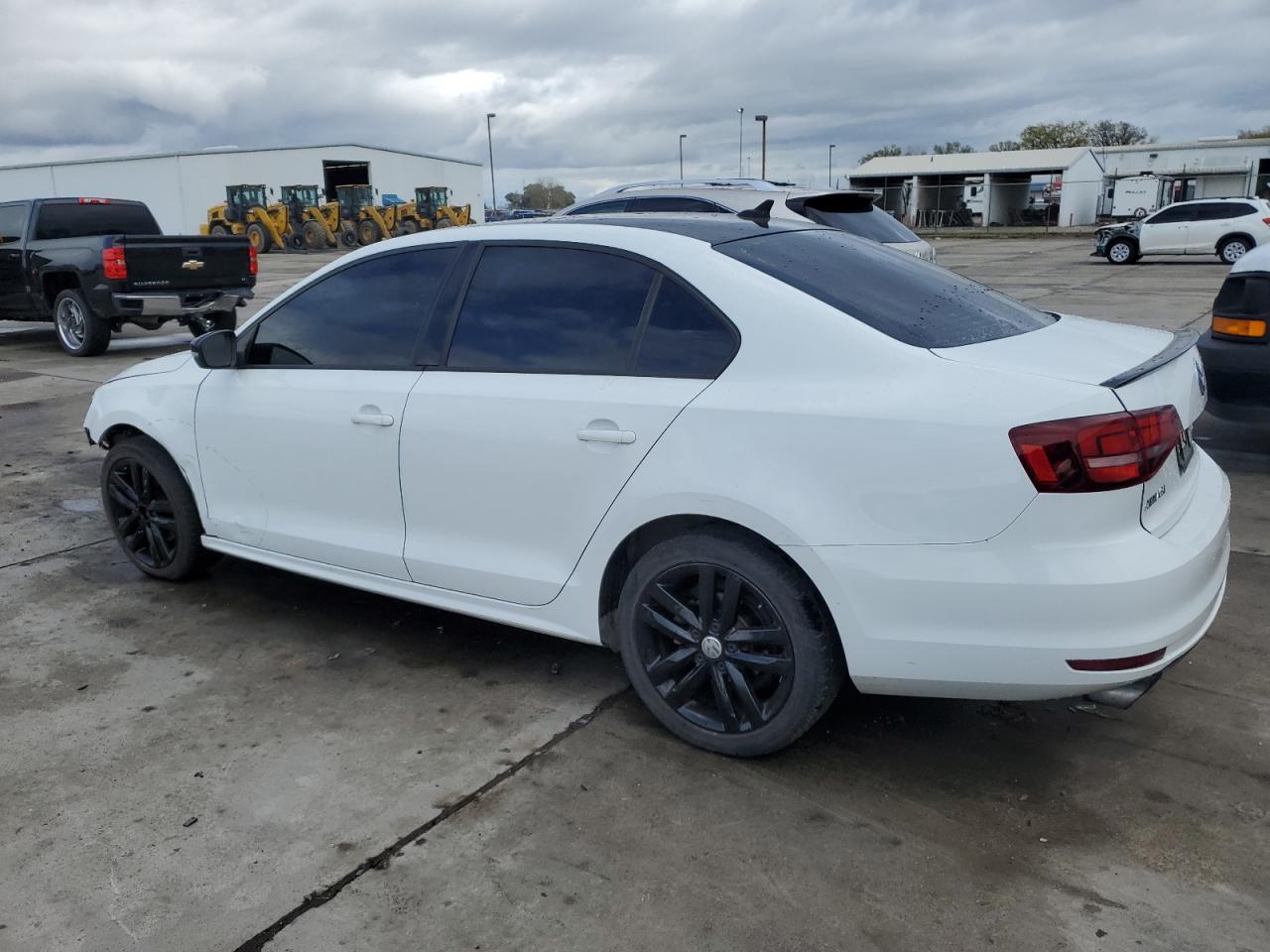 2018 Volkswagen Jetta - Image 2