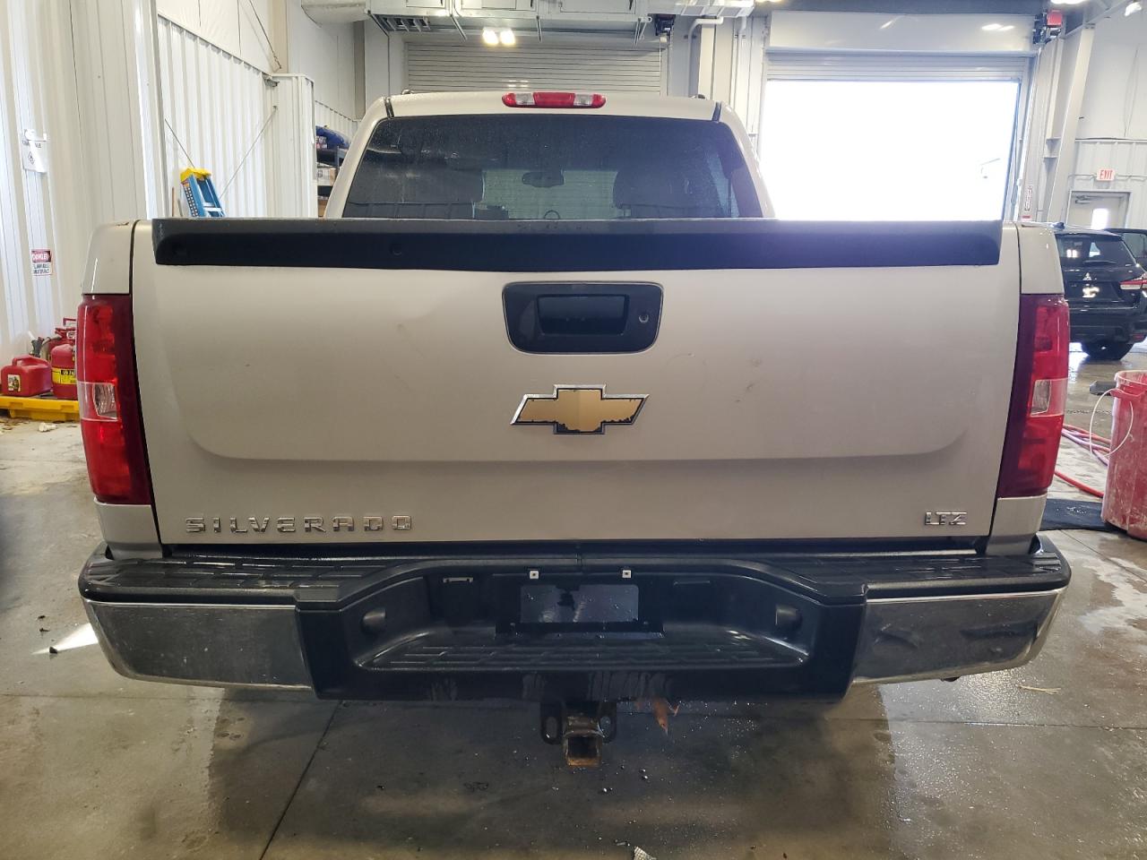 2007 Chevrolet Silverado - Image 6
