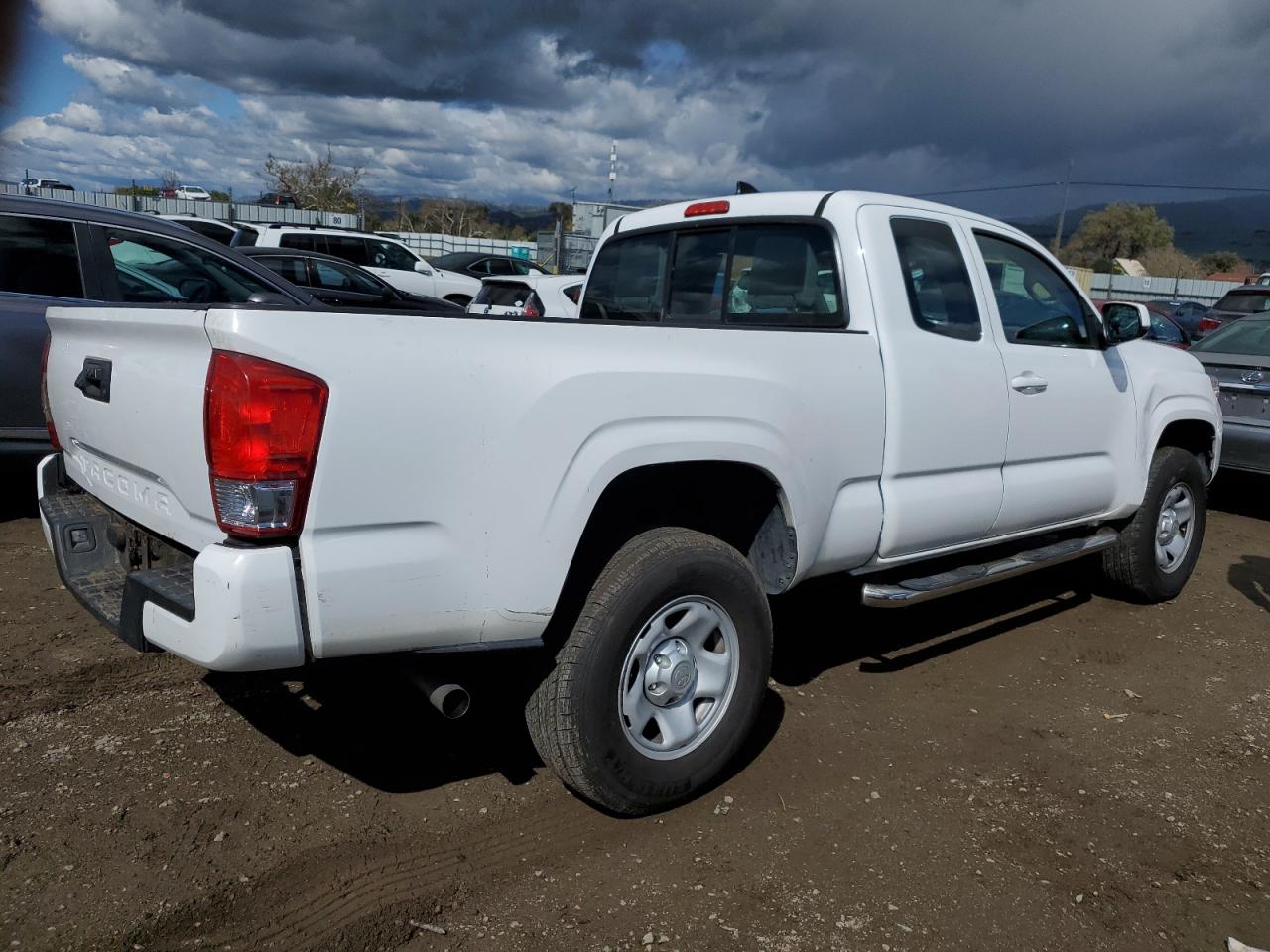 2017 Toyota Tacoma - Image 3