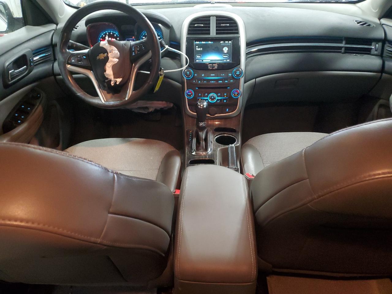 2015 Chevrolet Malibu - Image 8