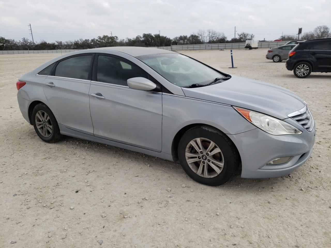2013 Hyundai Sonata - Image 4