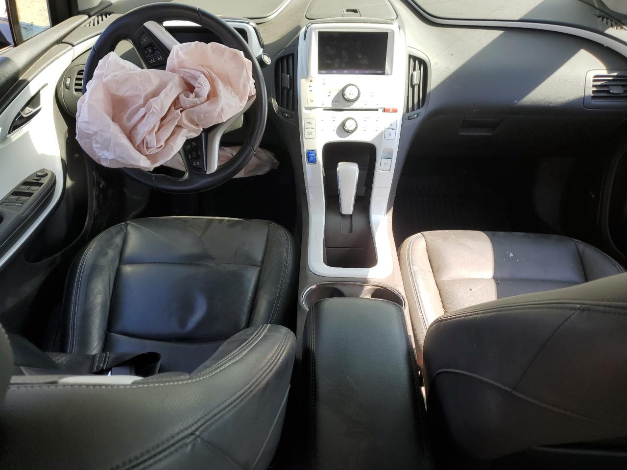 2013 Chevrolet Volt - Image 8