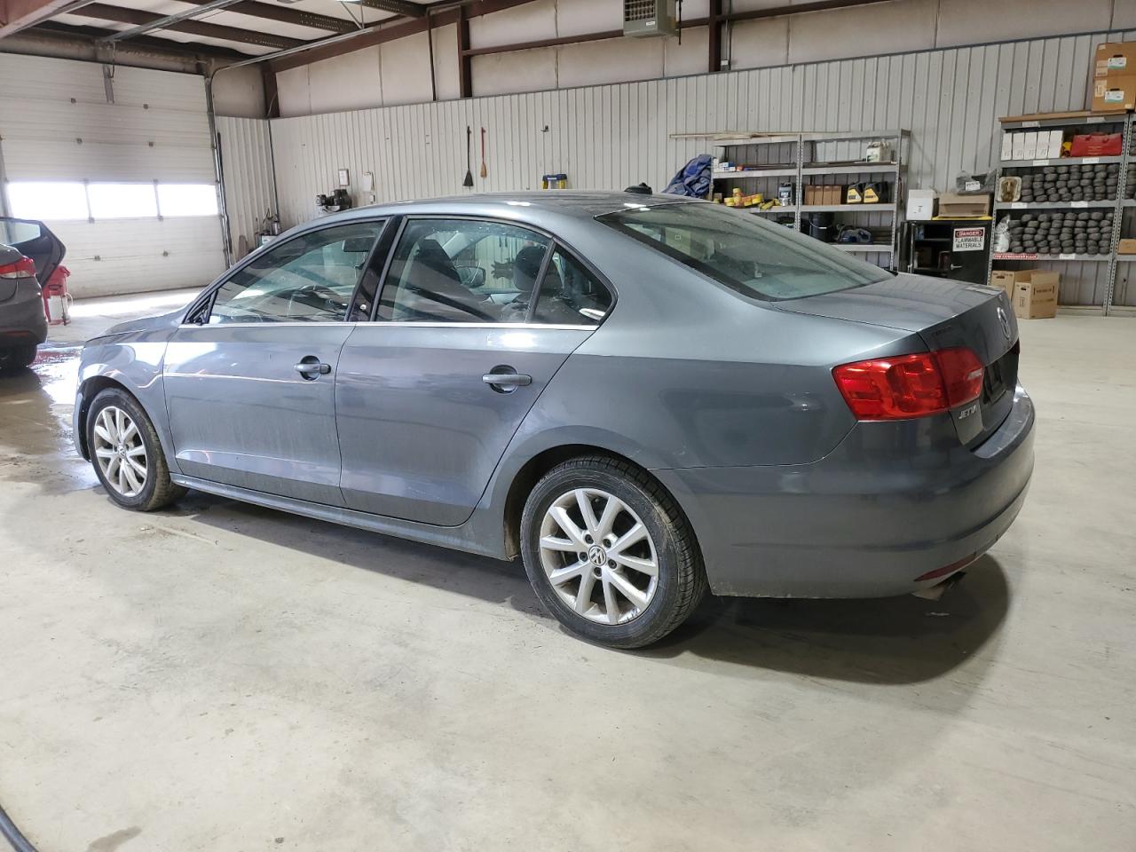 2014 Volkswagen Jetta - Image 2