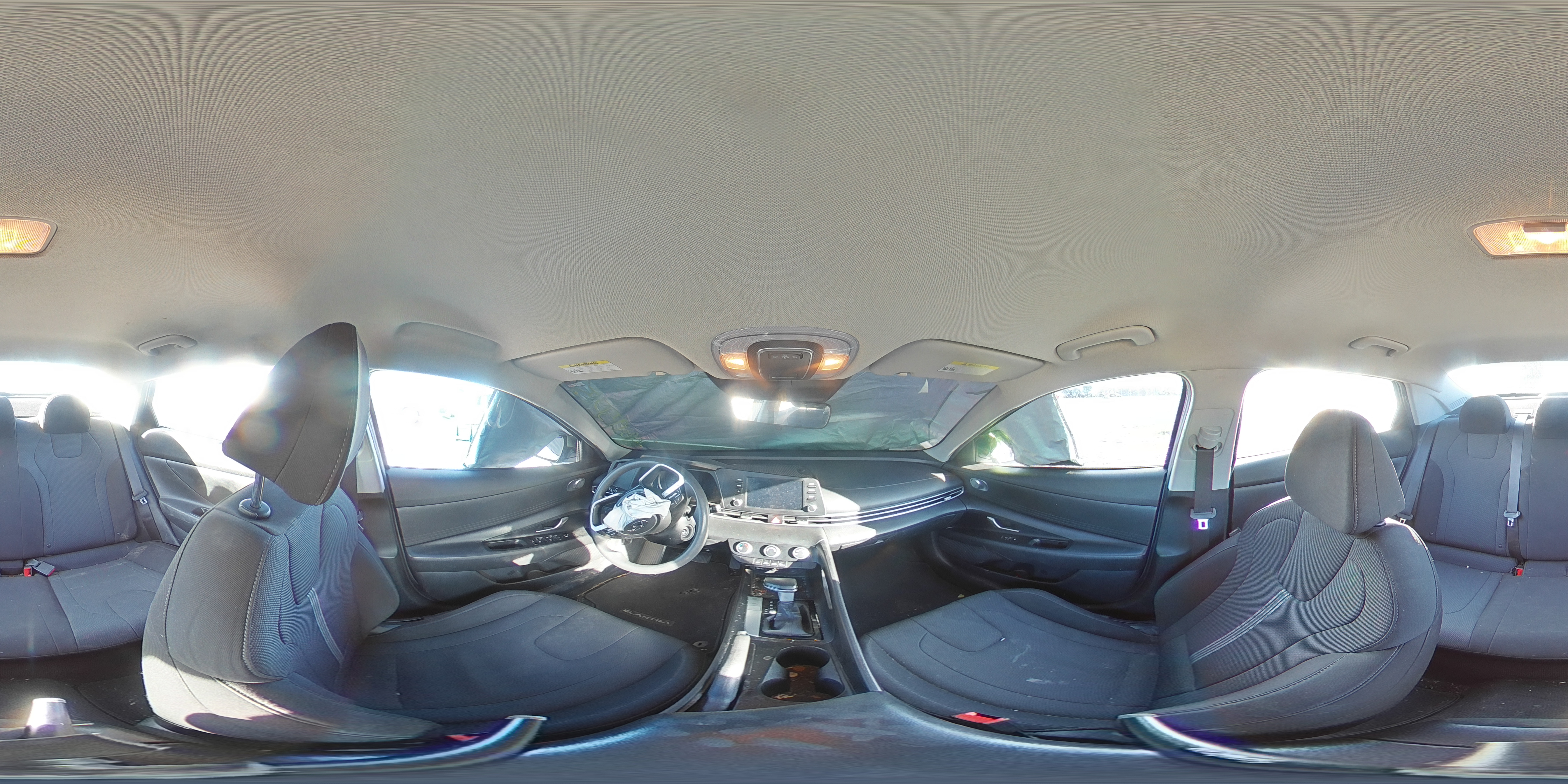 2021 Hyundai Elantra - Image 12