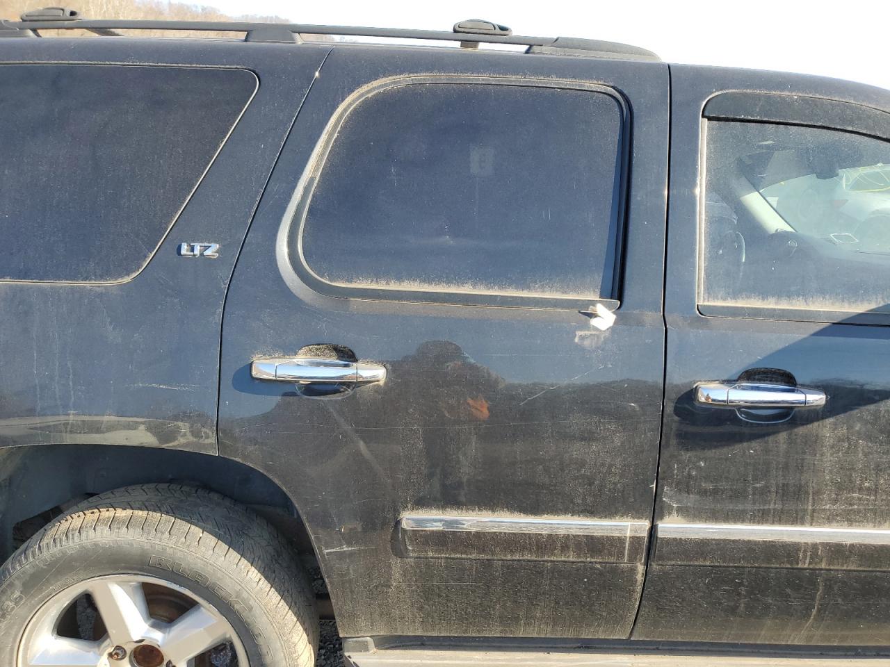 2012 Chevrolet Tahoe - Image 11