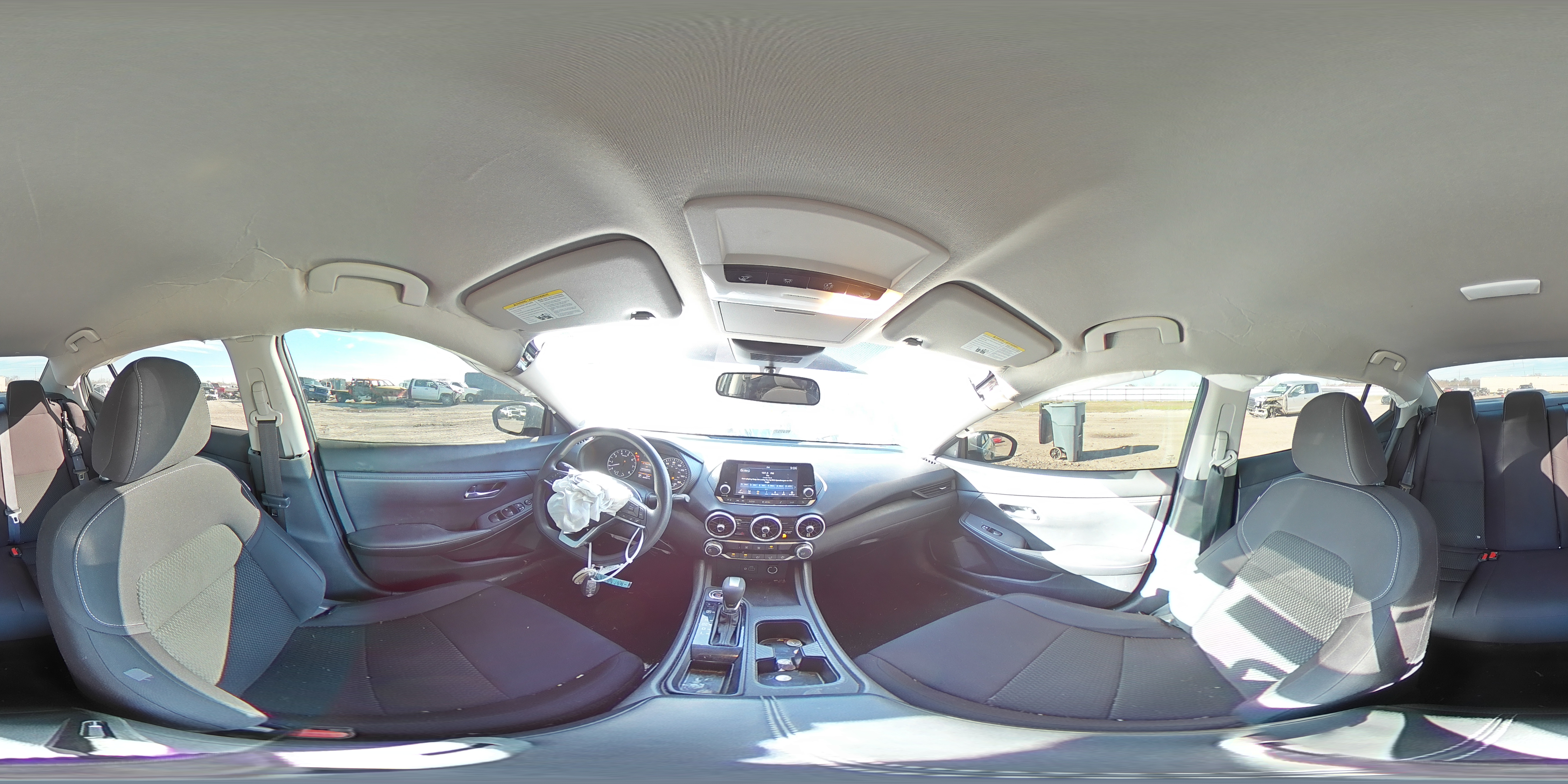 2022 Nissan Sentra - Image 12