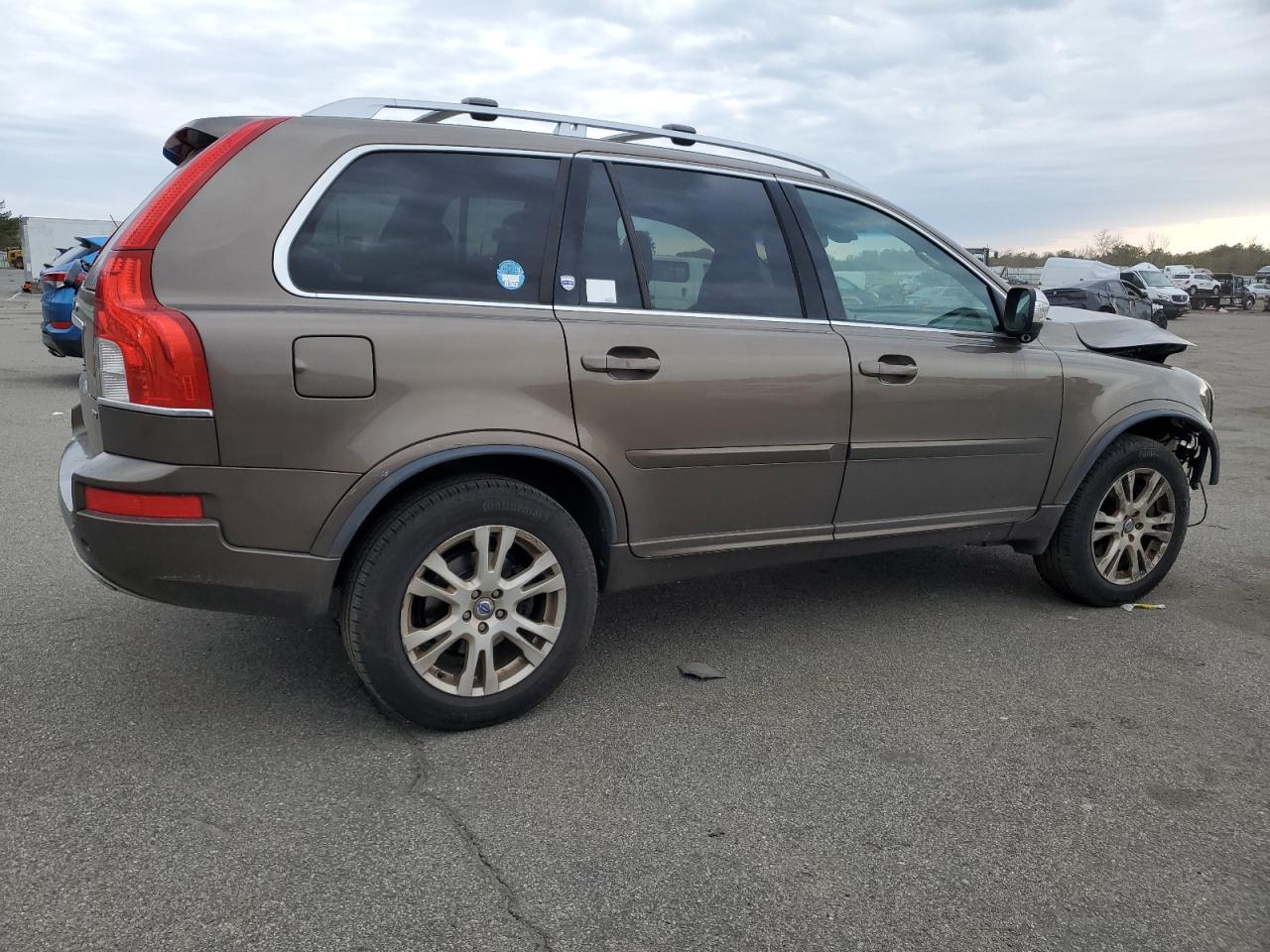 2014 Volvo XC90 - Image 3