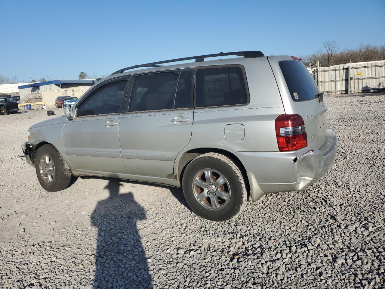 2004 Toyota Highlander - Image 2