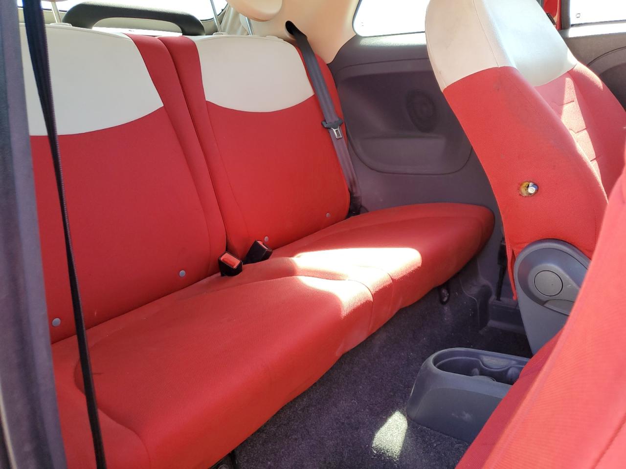 2012 Fiat 500 - Image 11