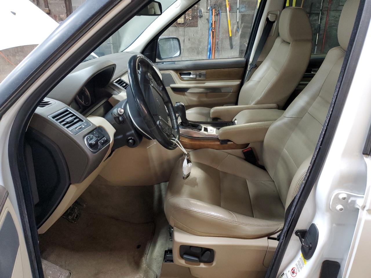 2013 Land Rover Range Rover - Image 7