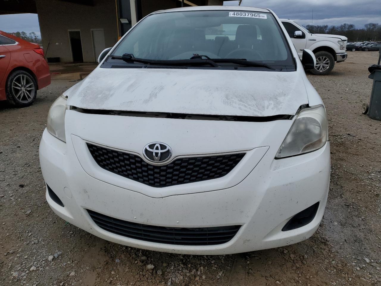 2012 Toyota Yaris - Image 5