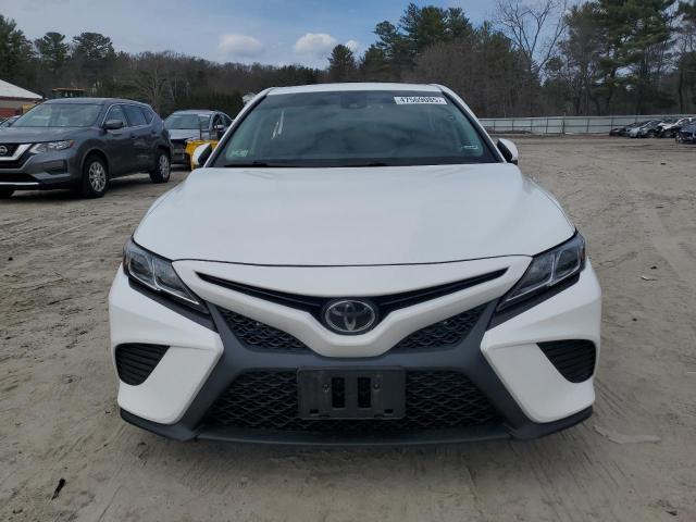  TOYOTA CAMRY 2020 Белы