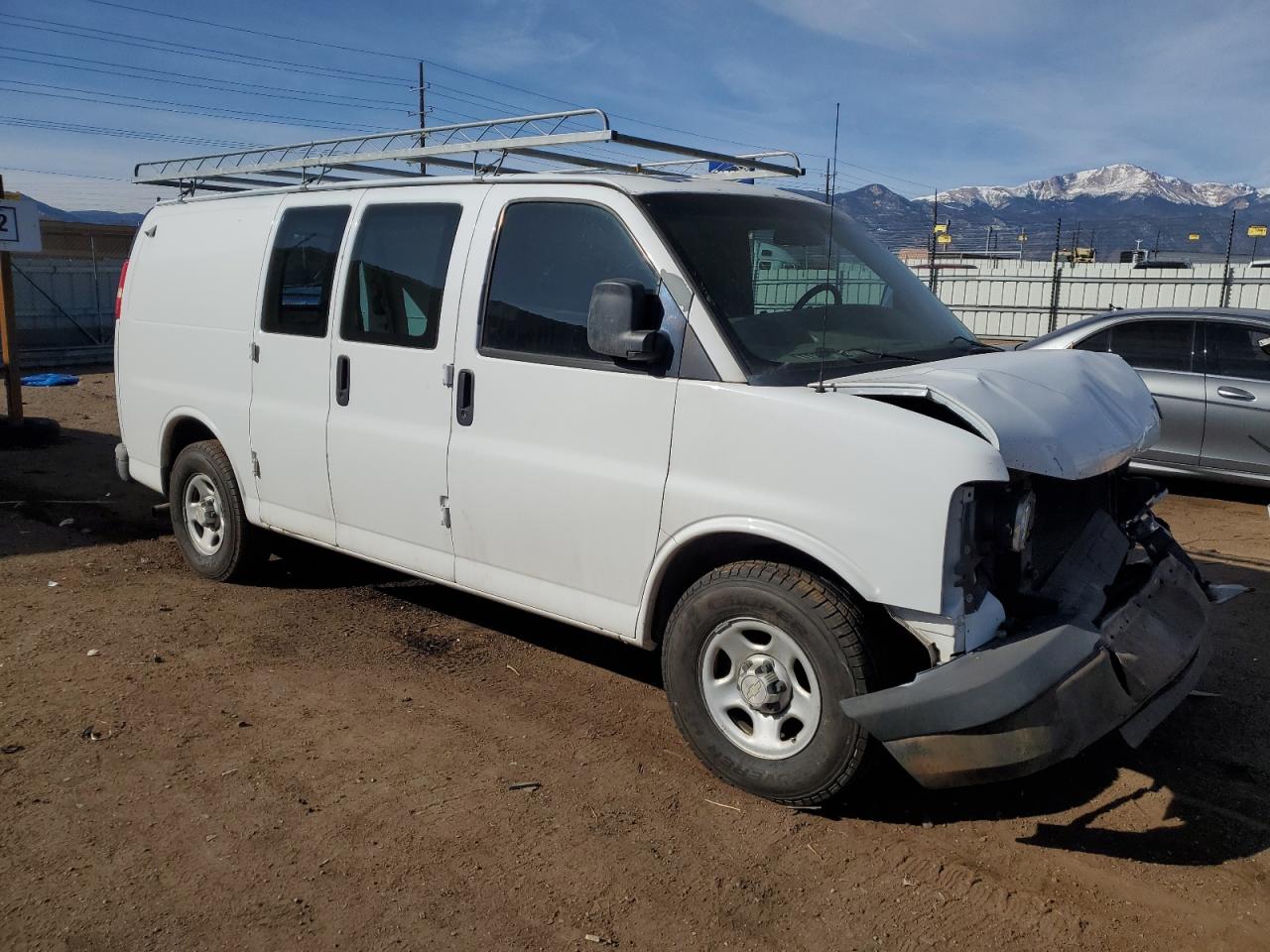 2005 Chevrolet Express - Image 4