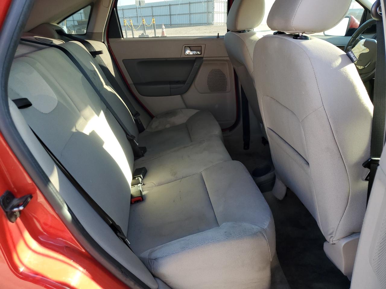 2008 Ford Focus - Image 11