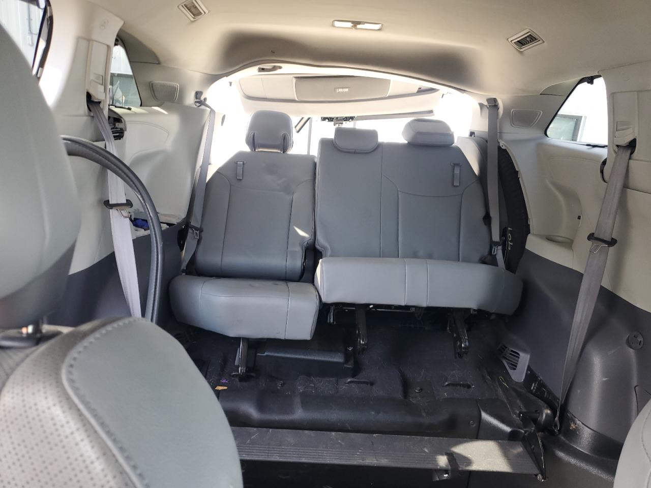 5TDZRKEC6MS063280 TOYOTA SIENNA 2021