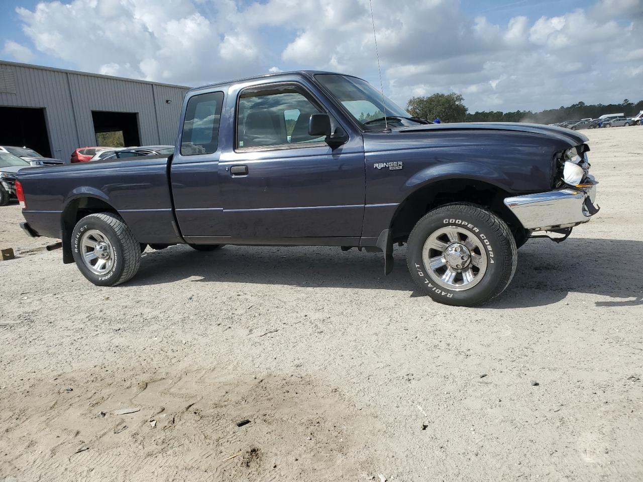 2000 Ford Ranger - Image 4