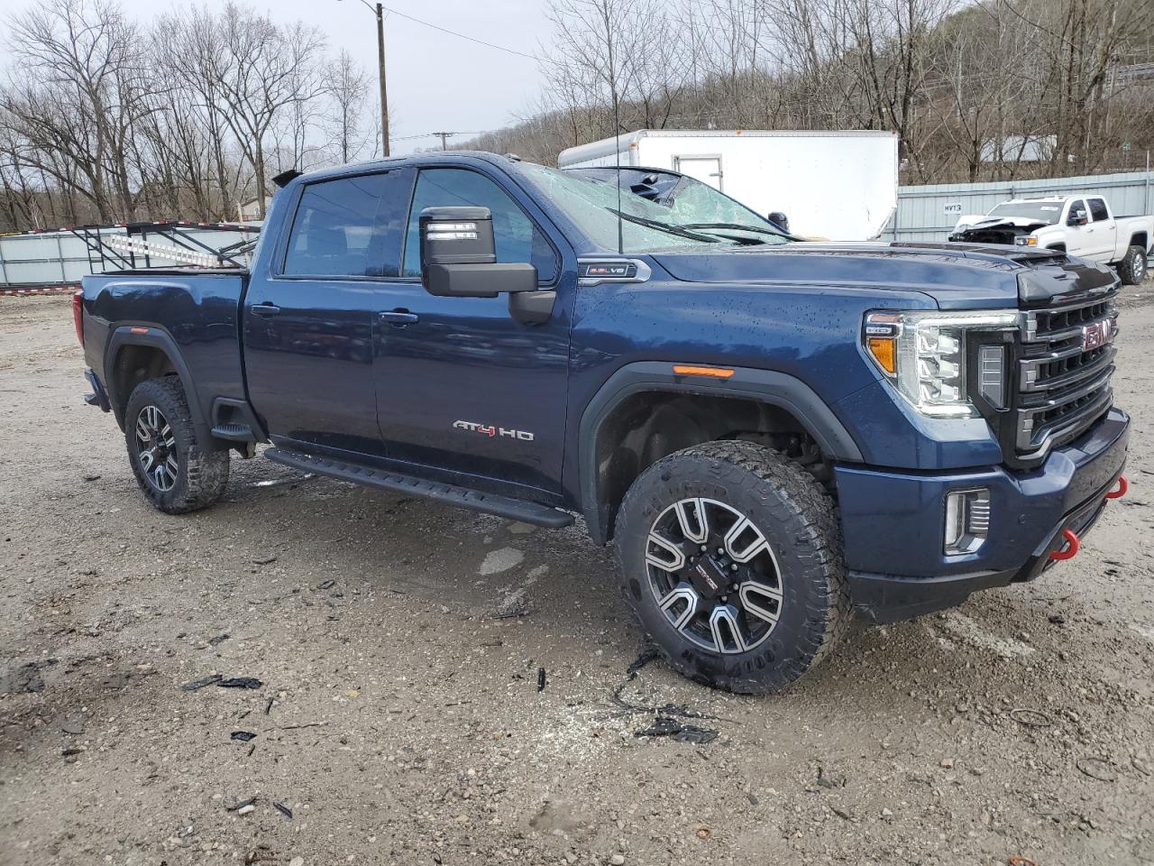 2022 GMC Sierra - Image 4