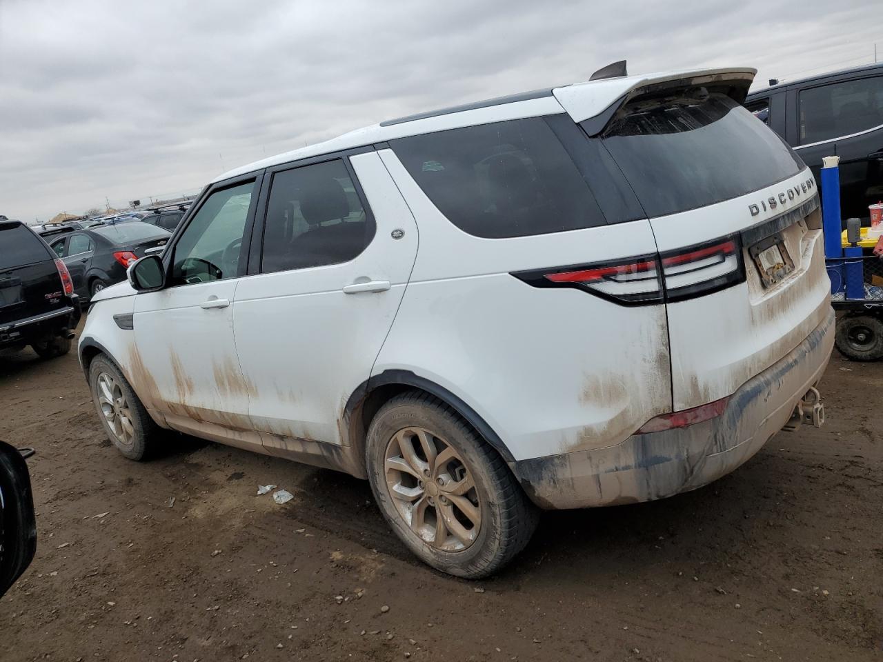 2020 Land Rover Discovery - Image 2