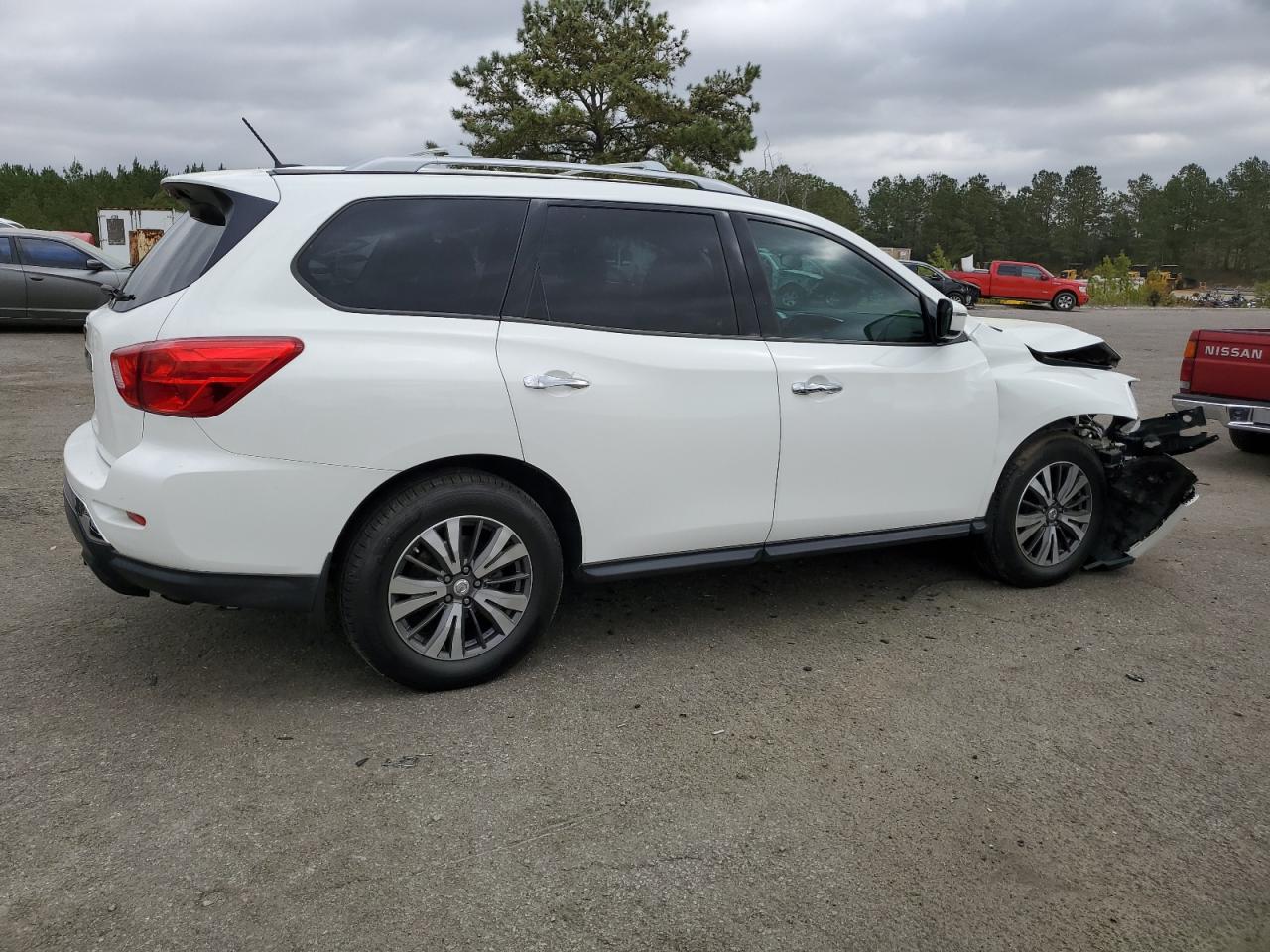5N1DR2MN8HC698484 NISSAN PATHFINDER 2017