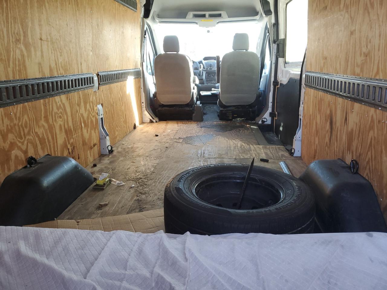 2015 Ford Transit - Image 10