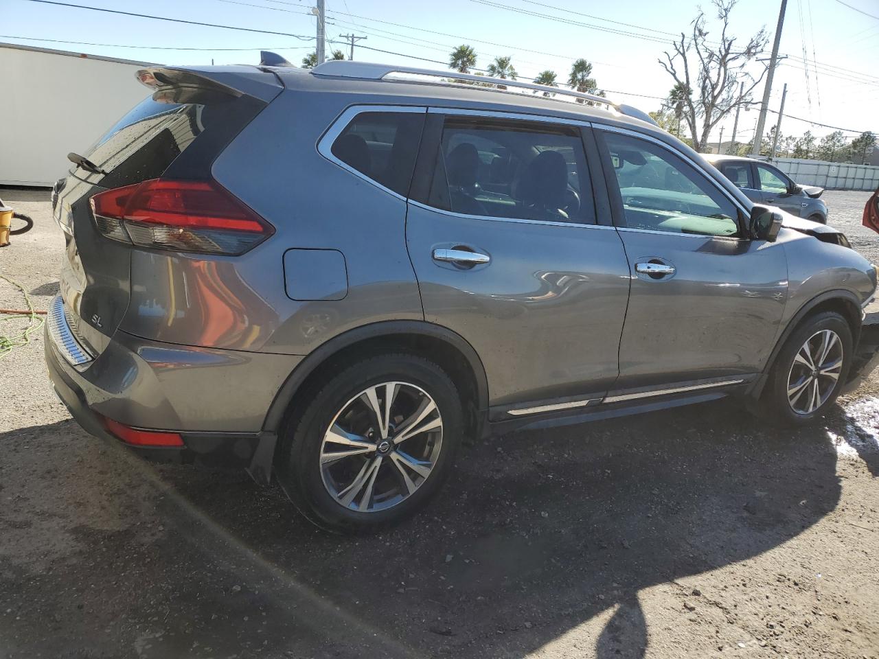 5N1AT2MT7HC780712 NISSAN ROGUE 2017