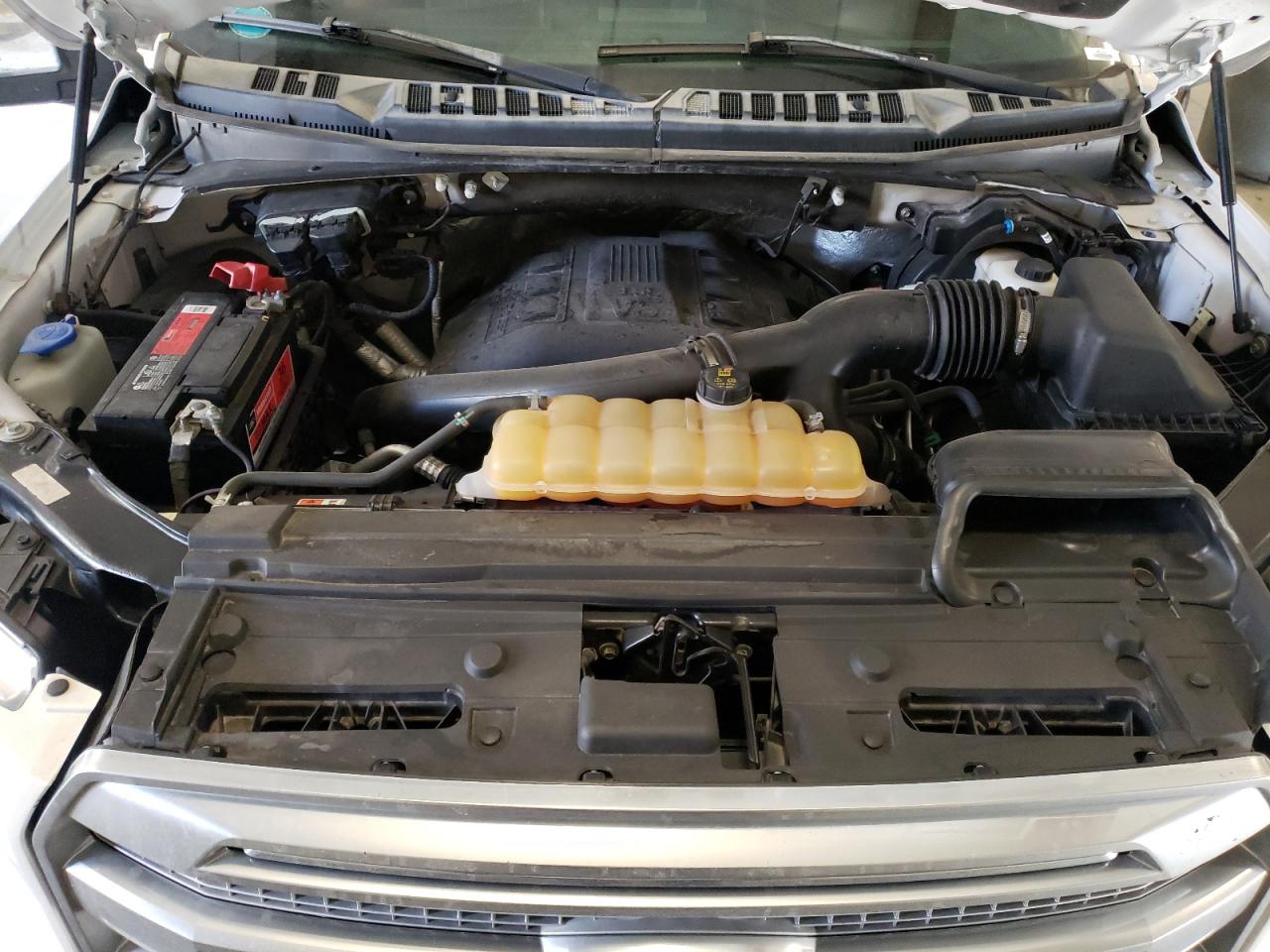 2015 Ford F-150 - Image 11
