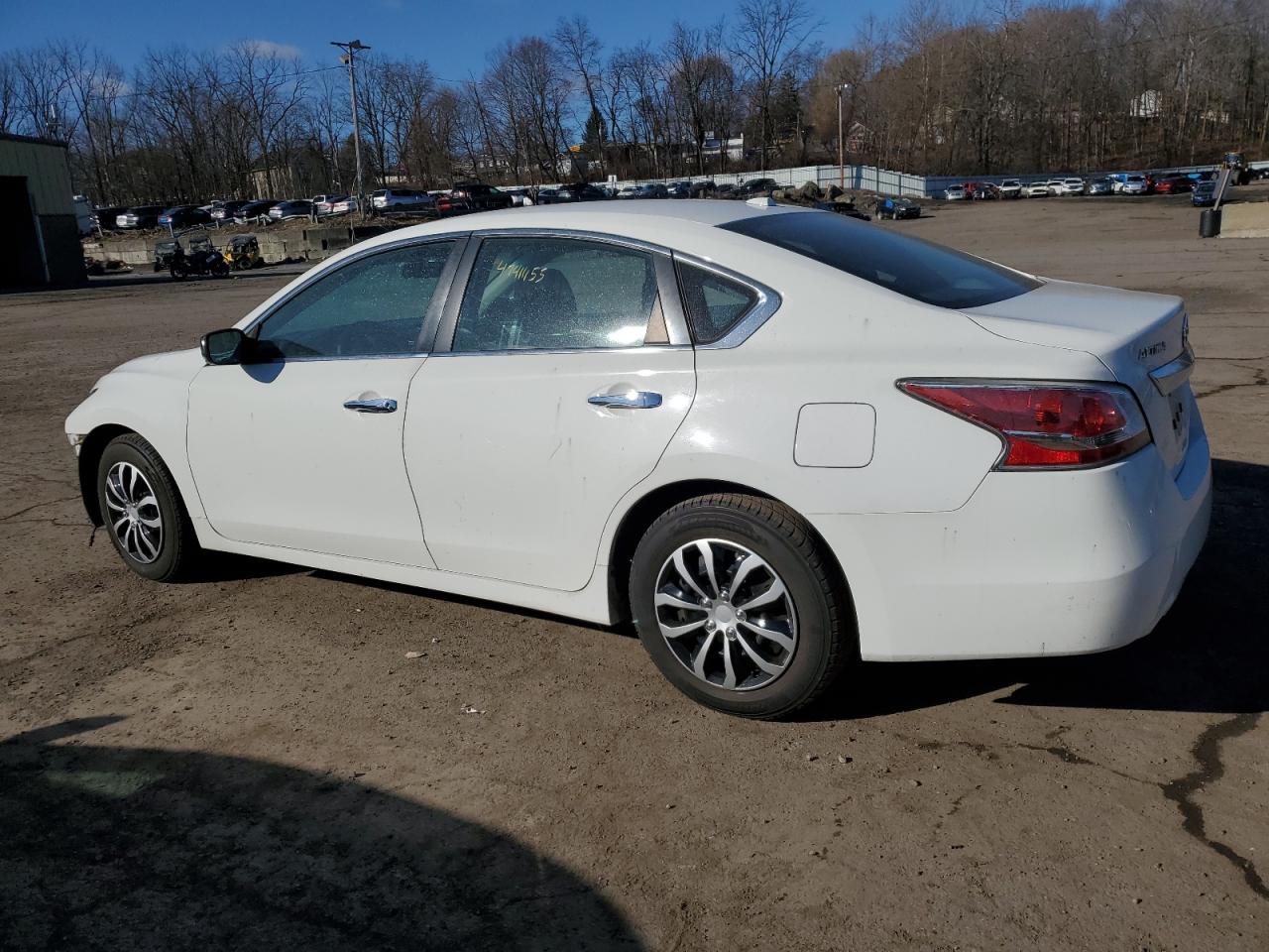 2015 Nissan Altima - Image 2