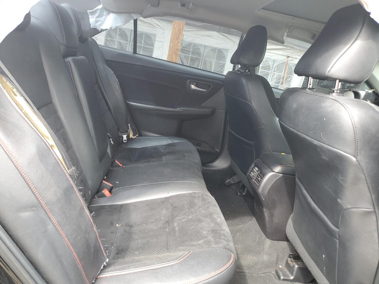 2015 Toyota Camry - Image 10