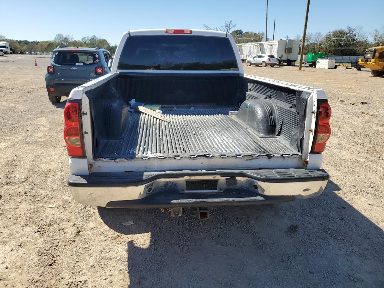2003 Chevrolet Silverado - Image 6
