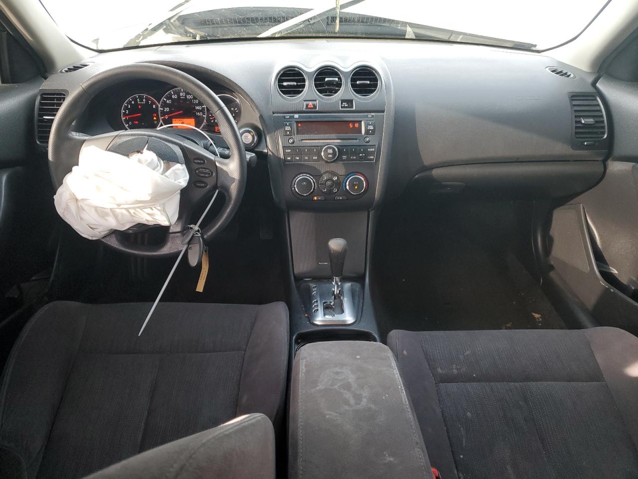 2011 Nissan Altima - Image 8