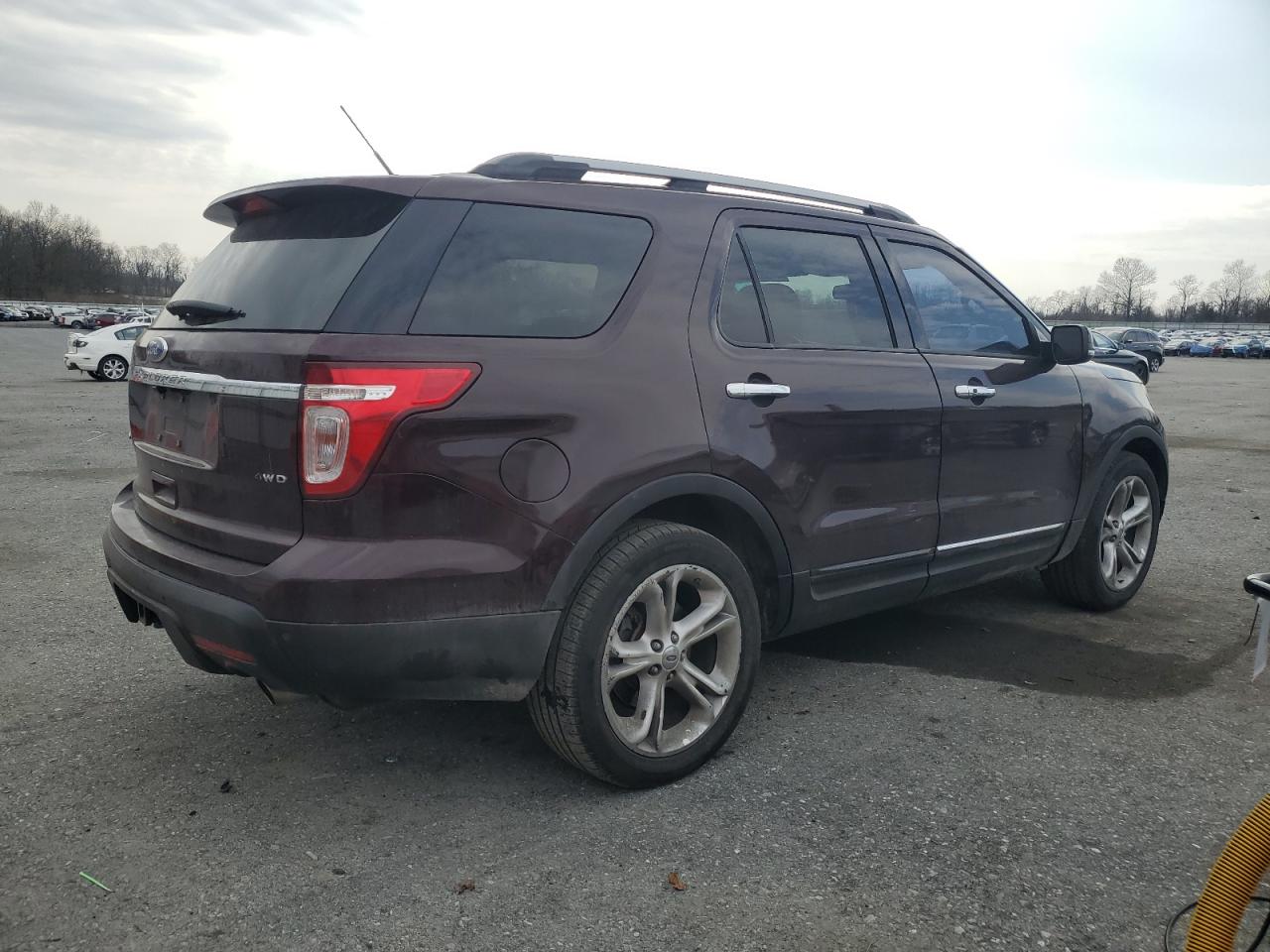 2011 Ford Explorer - Image 3