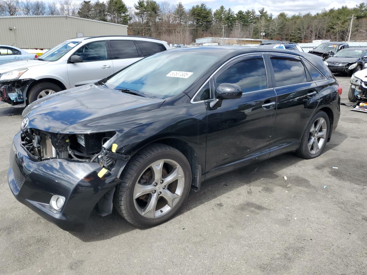 2010 Toyota Venza للبيع في Exeter، RI - Front End