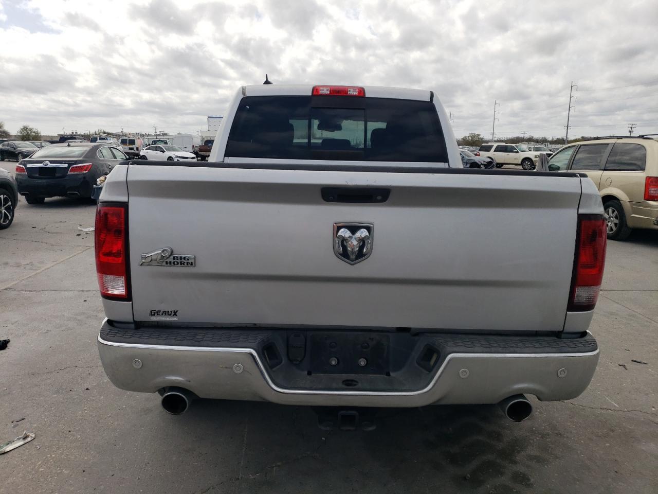 2016 RAM 1500 - Image 6