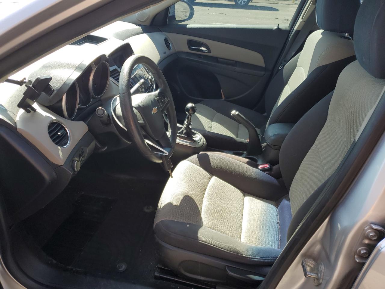 2014 Chevrolet Cruze - Image 7