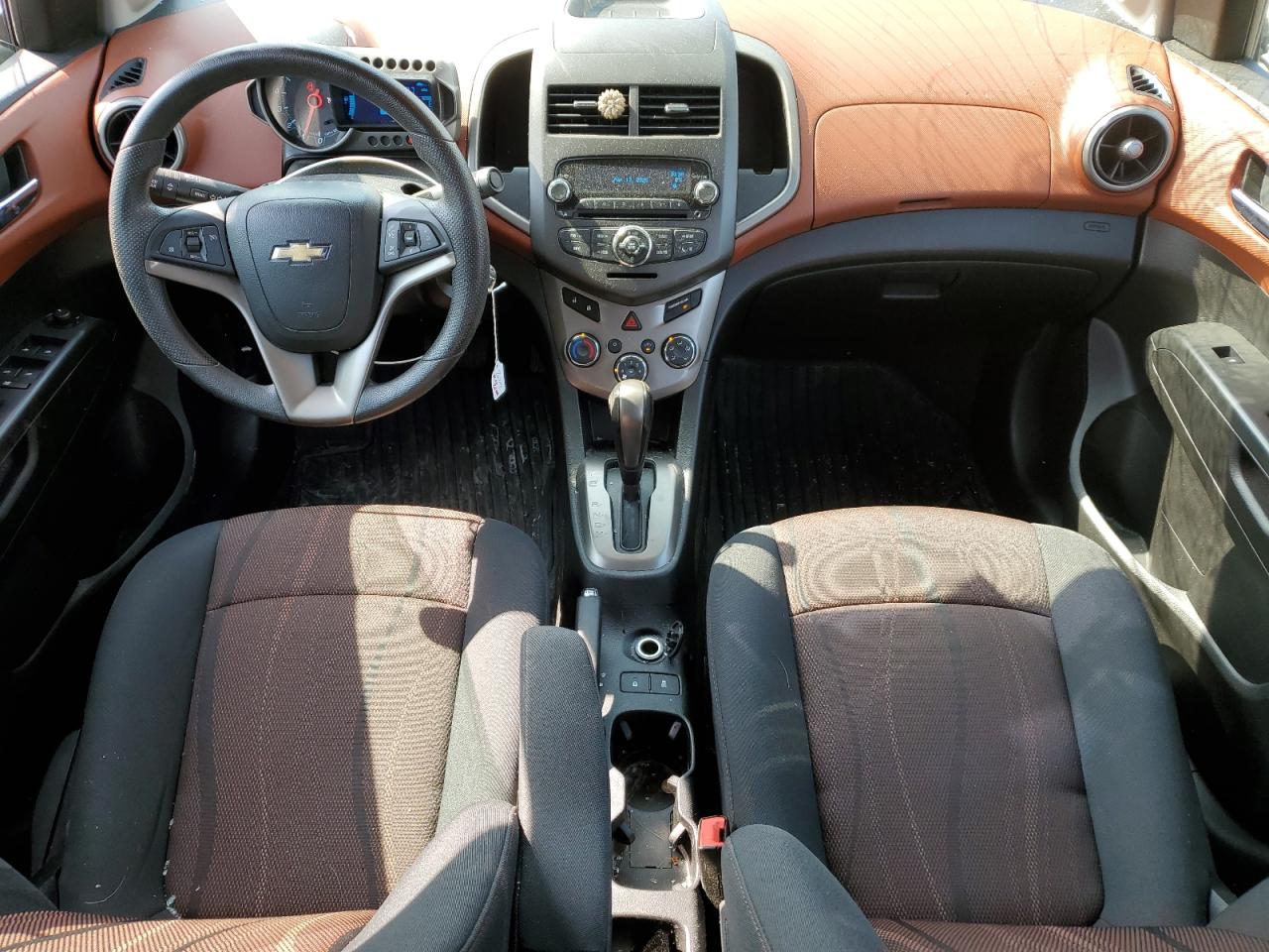 2013 Chevrolet Sonic - Image 8