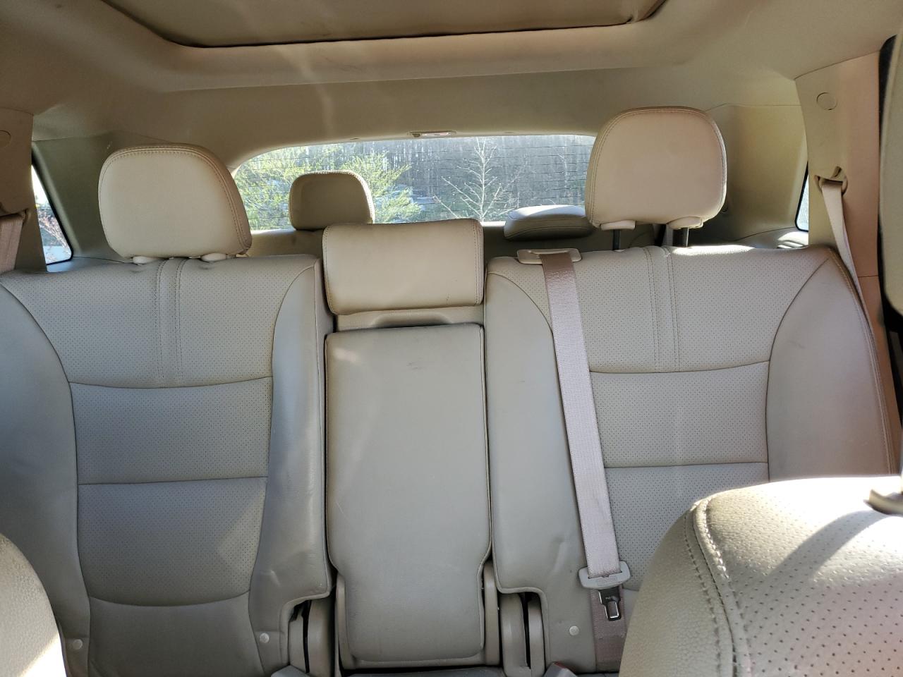 2011 Kia Sorento - Image 10