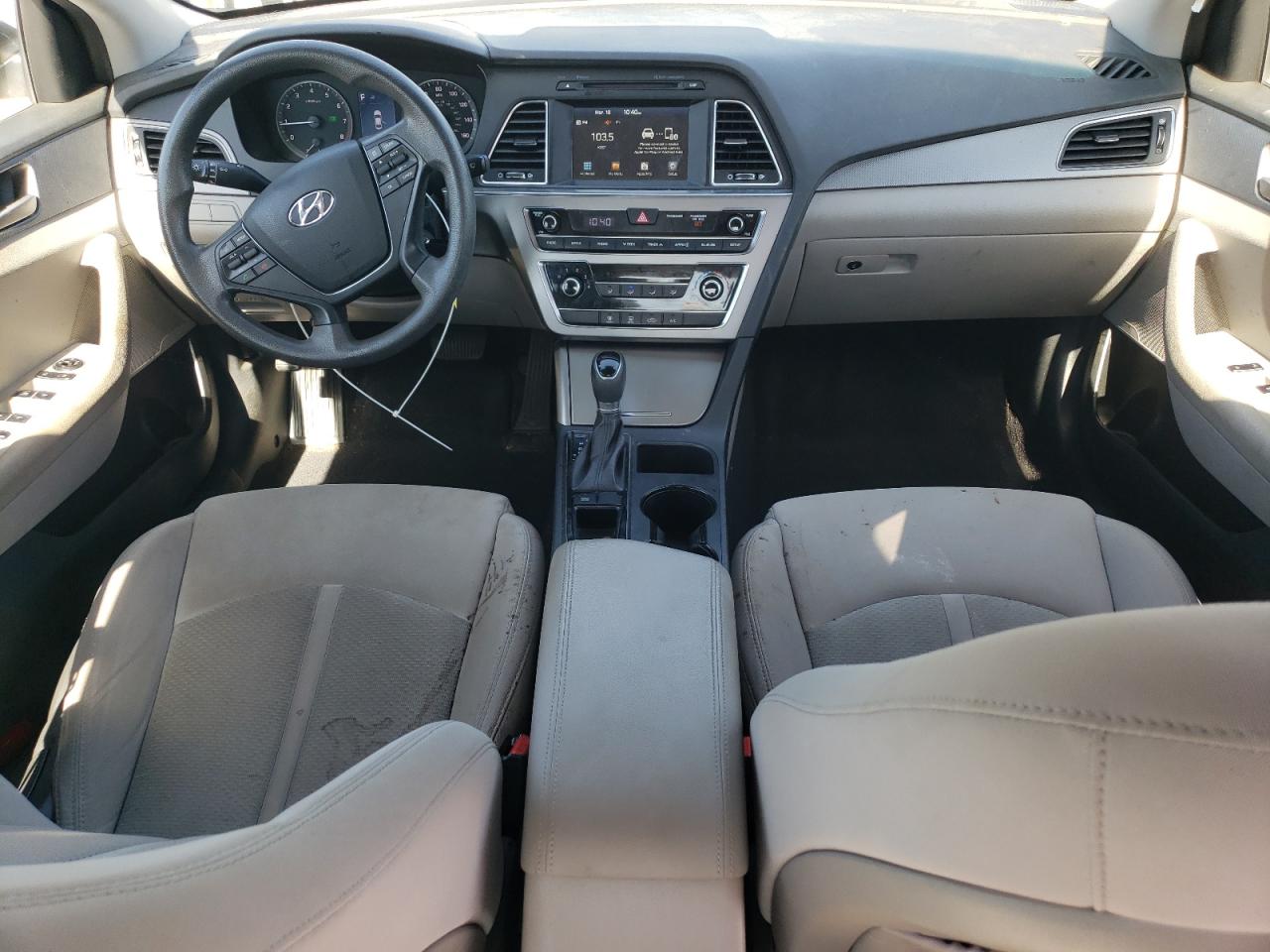 2017 Hyundai Sonata - Image 8
