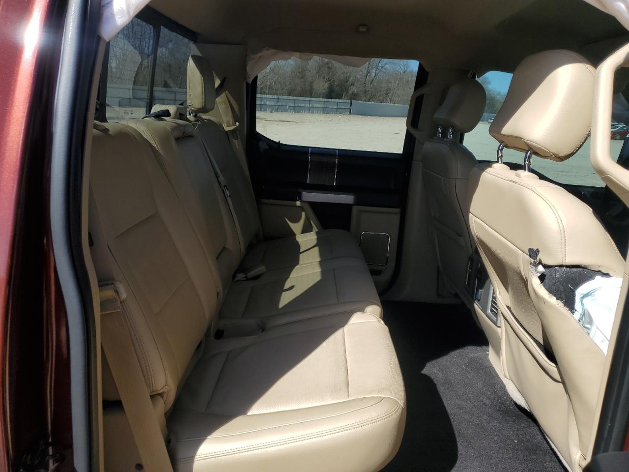 2015 Ford F-150 - Image 10